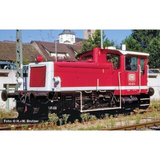 Liliput 162593 - Spur N Diesel Rangierlokomotive, 332 021-5, DB, orientrot, Ep.V (old logo) (L162593)