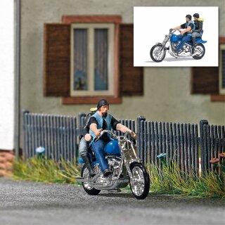 Busch 7860 - 1:87 US Motorrad mit Bikerpärchen