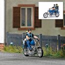 Busch 7860 - 1:87 US Motorrad mit Bikerp&auml;rchen