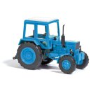 Busch 51311 - 1:87 Traktor Belarus MTS-82 blau