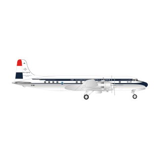 Herpa 536998 - 1:500 KLM Douglas DC-6B – PH-DFH “Jan van Riebeek”
