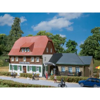 Auhagen 12239 - 1:120 bis 1:87 Dorfgasthaus 205 x 103 x 103 mm