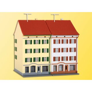 Kibri 36843 - Spur Z Mehrstöckiges Wohnhaus mit Ladengeschäft, 2 Stück